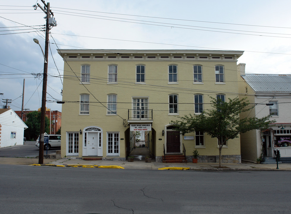 The St. Ives in Martinsburg, WV - Foto de edificio