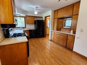 6618 South Dr in Mount Pleasant, WI - Building Photo - Building Photo