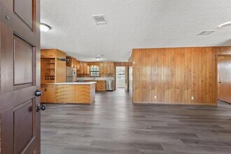 12101 Miller Cir in Conroe, TX - Building Photo - Building Photo