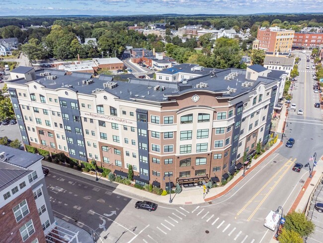 Renaissance Station North in Attleboro, MA - Foto de edificio - Building Photo