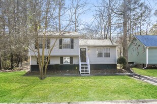 124 Raintree Dr in Irmo, SC - Building Photo