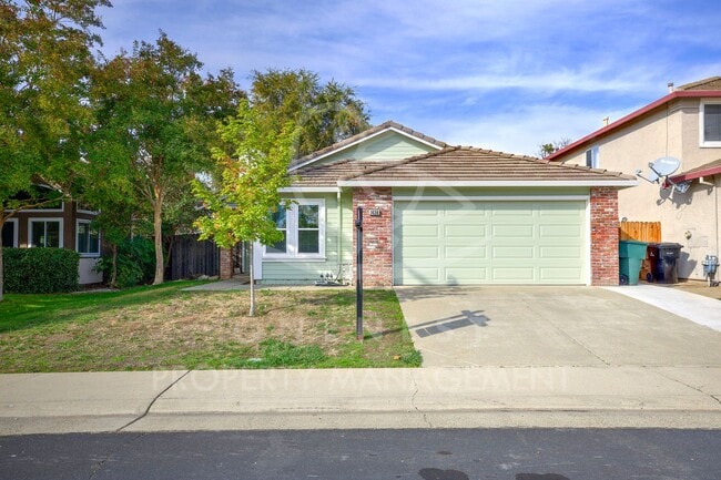 1430 Markham Ravine Dr in Lincoln, CA - Building Photo - Building Photo