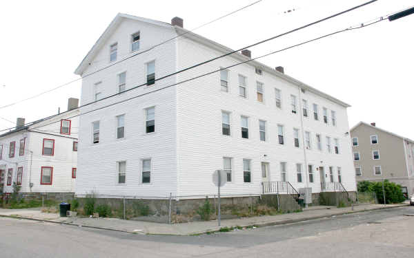 119-125 Wade St in Fall River, MA - Building Photo - Building Photo