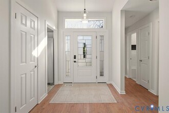 5600 Woods Walk Rd in Midlothian, VA - Building Photo - Building Photo