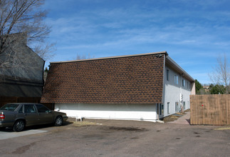 2136 Friendship Pl in Colorado Springs, CO - Foto de edificio - Building Photo