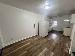 66 West End Ave in Trenton, NJ - Building Photo - Building Photo