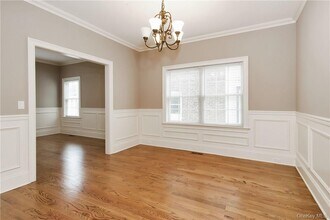 150 Crotona Ave in Harrison, NY - Building Photo - Building Photo