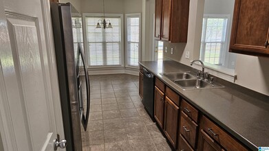 329 Tanglewood Cir in Alabaster, AL - Building Photo - Building Photo