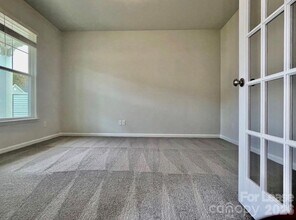 4182 Rosebrook Ct in Denver, NC - Foto de edificio - Building Photo