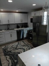 21 Emily Ln in Fort Myers Beach, FL - Foto de edificio - Building Photo