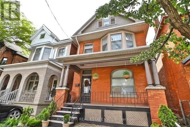 property at 319 Queen St S