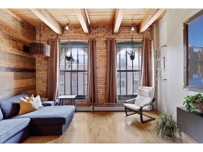 property at 400 N 1st St