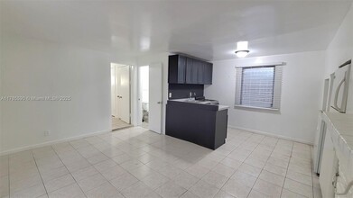 418 S 24th Ave in Hollywood, FL - Foto de edificio - Building Photo