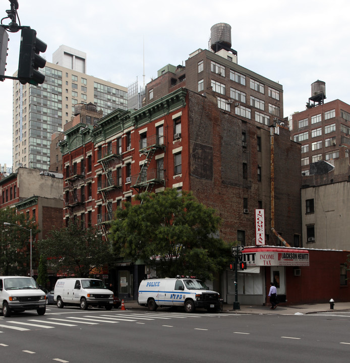 450-464 Ninth Avenue, New York, NY in New York, NY - Building Photo