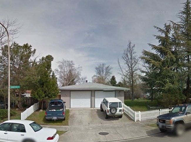 property at 2919 Juanipero Way