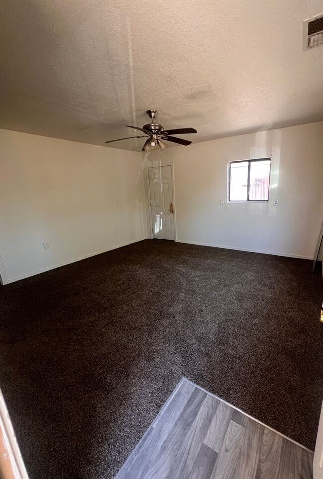 424-A W 4th St in Roswell, NM - Building Photo - Building Photo