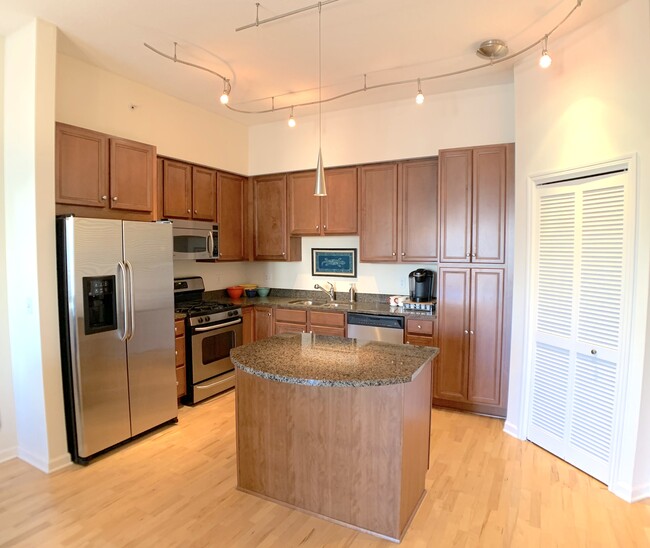 500 E Grant St, Unit 2609 in Minneapolis, MN - Foto de edificio - Building Photo