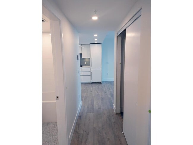 10428 Whalley Blvd in Surrey, BC - Building Photo - Building Photo