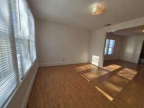 661 Orange Ave E in St. Paul, MN - Building Photo - Building Photo