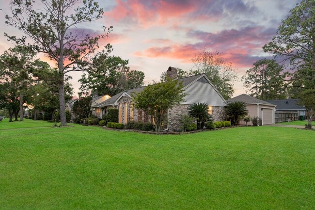 2335 Eaglerock Dr in Houston, TX - Building Photo - Building Photo