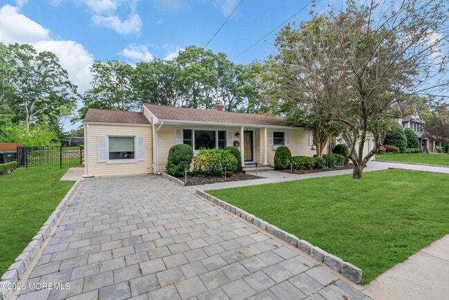 property at 455 W Lincoln Ave