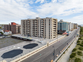 Sea Pointe Towers in Long Beach, NY - Building Photo - Building Photo