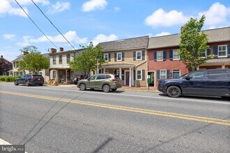41 W Main St in New Market, MD - Foto de edificio - Building Photo