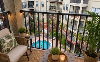 911 N Orange Ave in Orlando, FL - Building Photo