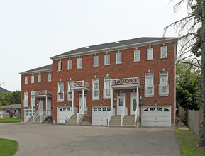 1909 Valley Farm Rd in Pickering, ON - Building Photo - Building Photo