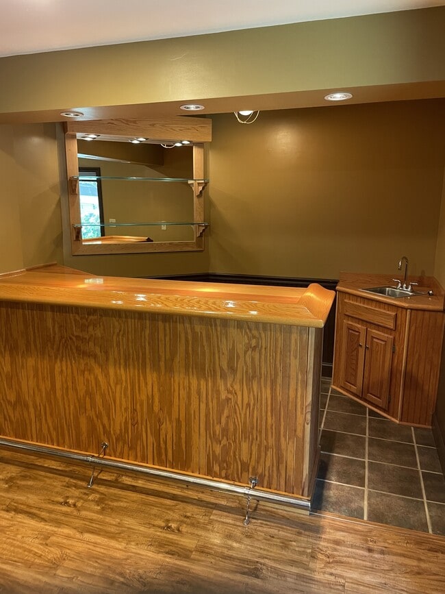725 Masons Beach Rd in Deale, MD - Building Photo - Building Photo