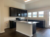 2039 Dade Loop photo'