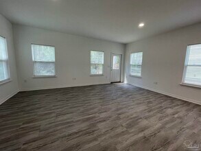 6353 Long St in Milton, FL - Building Photo - Building Photo