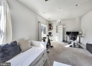 13266 Dowdens Ridge Dr in Clarksburg, MD - Building Photo - Building Photo