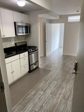 521 W 48th St in New York, NY - Building Photo - Building Photo