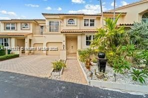 769 NE 195th St in North Miami Beach, FL - Building Photo - Building Photo
