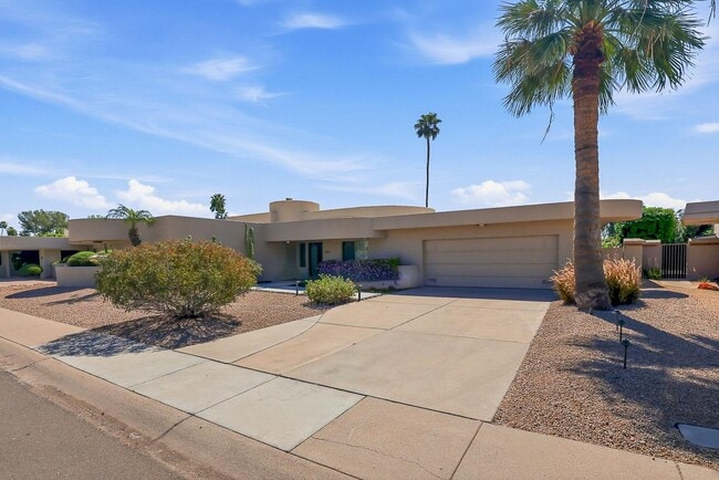 property at 8101 E Del Timbre Dr