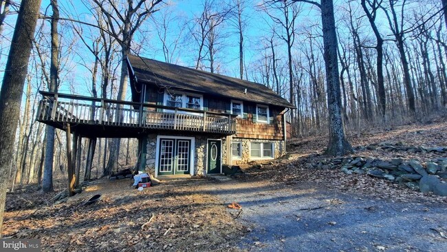 461 Chipmunk Trail Ln