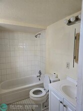 3900 SW 12th Pl in Fort Lauderdale, FL - Building Photo - Building Photo