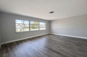 228 SE 43rd Terrace in Cape Coral, FL - Building Photo - Building Photo