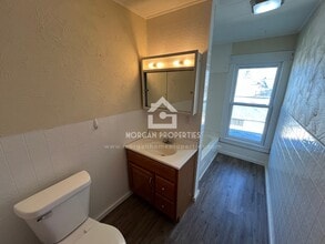 902 Vine St in New Castle, IN - Building Photo - Building Photo