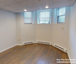 77 Park Dr in Boston, MA - Building Photo - Building Photo