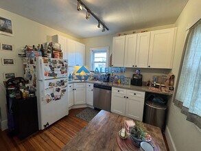 101 Heath St, Unit 101 Heath St. #1 in Somerville, MA - Foto de edificio - Building Photo