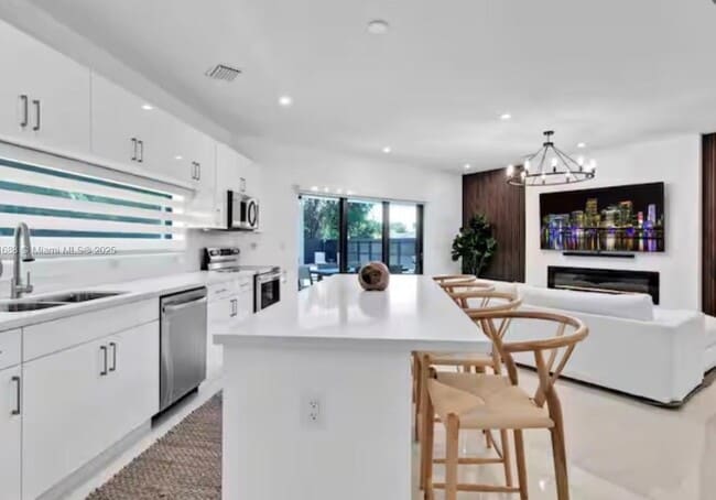 9958 SW 216th St in Miami, FL - Building Photo - Building Photo