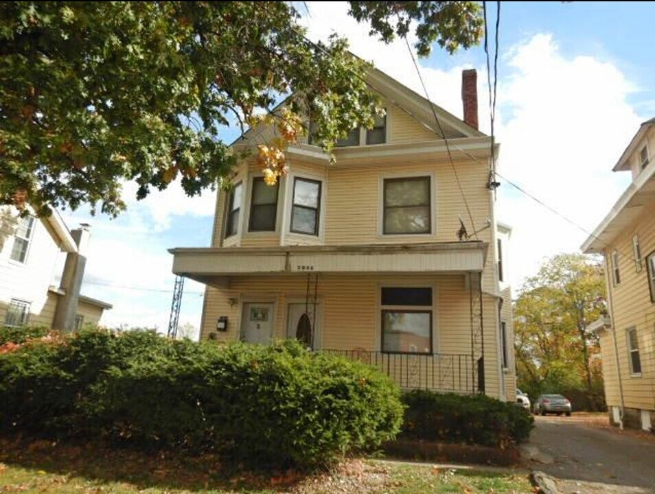 3054 McHenry Ave in Cincinnati, OH - Building Photo
