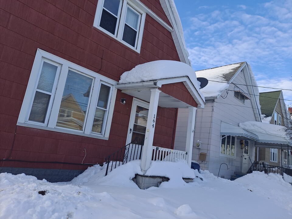 164 Barnard St, Unit Front the lower Photo