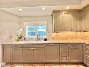 4083 Belair Ln in Naples, FL - Building Photo - Building Photo