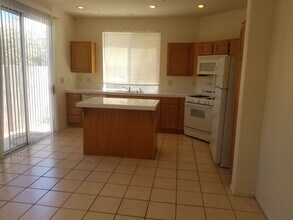 312 Magnolia Arbor St in Las Vegas, NV - Building Photo - Building Photo
