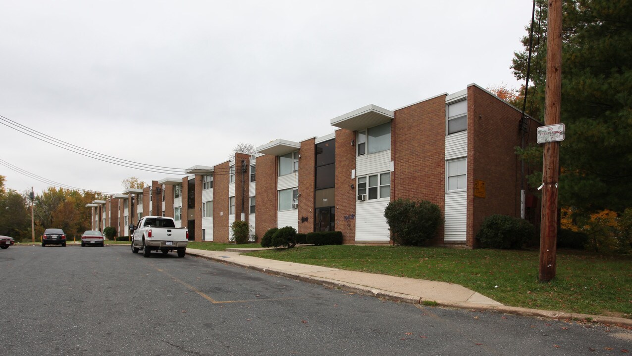 Woodhill Estates in Baltimore, MD - Building Photo