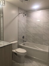 15-215 Queens Quay E in Toronto, ON - Building Photo - Building Photo