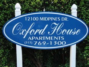 Oxford House Apartments in Cincinnati, OH - Building Photo - Building Photo